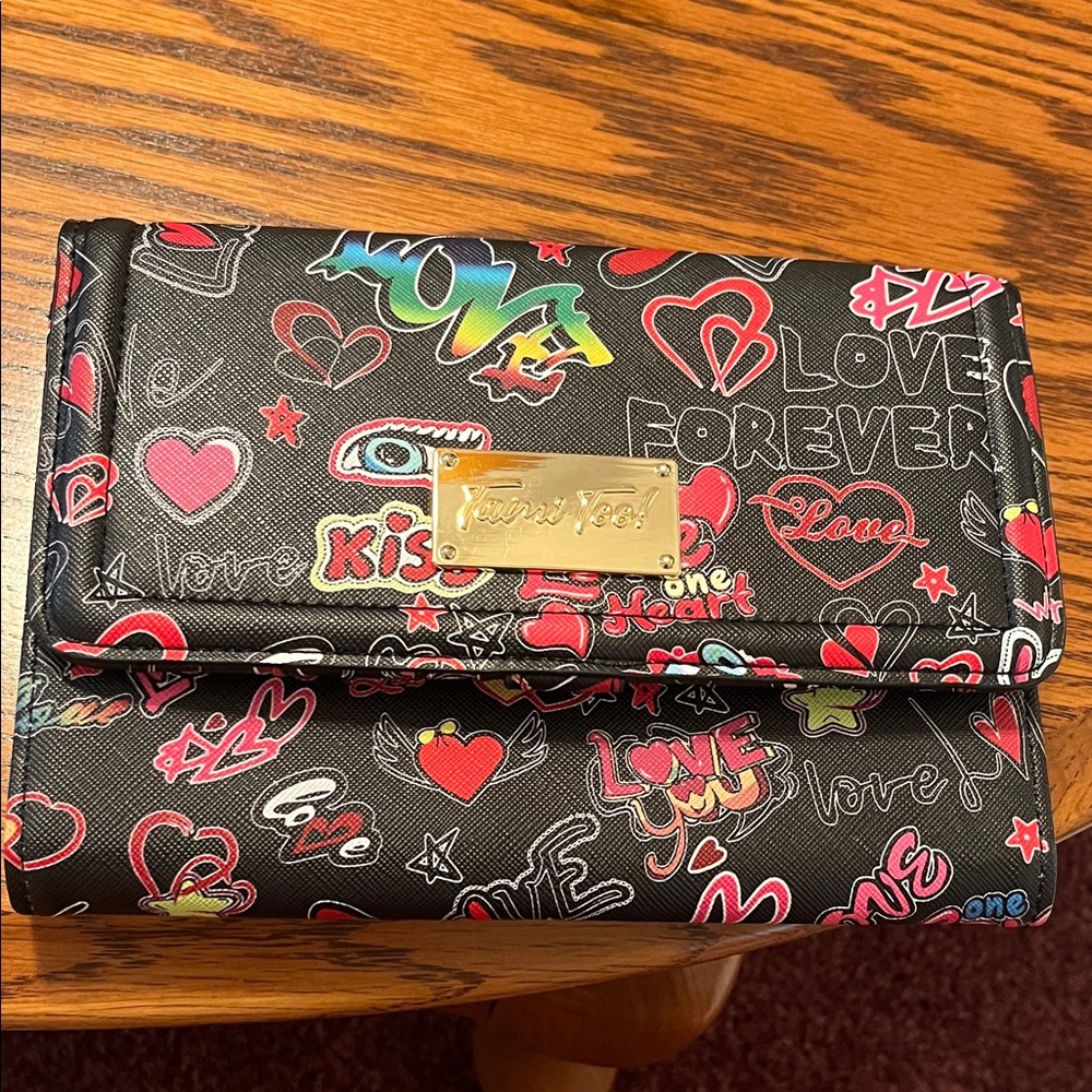 Tami Too Black and Pink Love Wallet